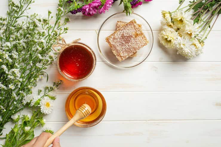 تصویر 2 از قیمت و خرید عسل چند گیاه مرتعی مومدار و فروش ویژه